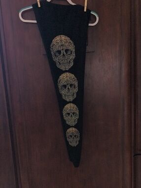 Vocal Black Leggings with Gold Skull Stud Embellishments